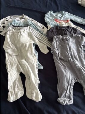 Soft Cotton Footed One-Piece Sleepers - White & Gray - gerber/cloud island